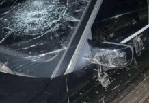 Били людей на вулиці та обікрали чоловіка: на Одещині судитимуть трьох осіб