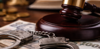 На Одещині посадовця оштрафували за махінації з реєстром боржників