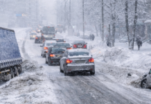 Циклон накрив Одесу: сніг, ожеледиця і перші ДТП на дорогах