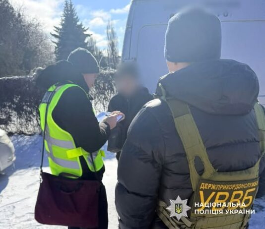 На Одещині затримано двох ділків за незаконне переправлення чоловіків через державний кордон, — ФОТО