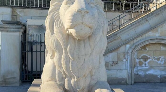 «Одеський мрійник» і два леви: історія однієї набережної біля моря, — ФОТО