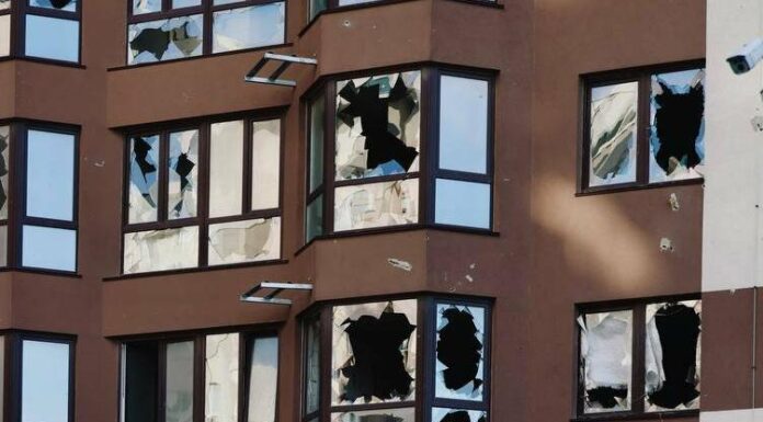 Атака по мирних кварталах: що відомо про наслідки нічного удару по Одесі, — ФОТО