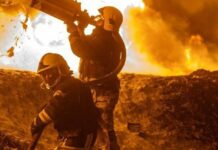 Палала залізниця та розливалося пальне: що відомо про нічну атаку по Одещині, — ФОТО