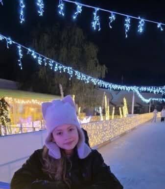 В Одесі розшукують 10-річну Марію, яка вранці вийшла з дому, але не з’явилась у ліцеї,- ФОТО