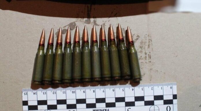 Стрілянина через більярд: в Одеській області молодик відкрив вогонь з автомата в барі, — ФОТО