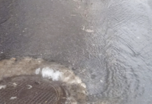 В Одесі зупинили витік каналізації після скарги містянина, — ФОТО