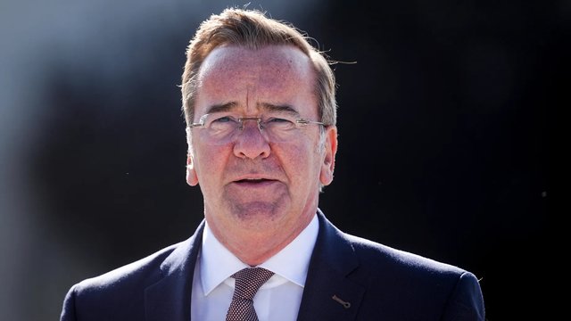 Міністр оборони Німеччини: припинення підтримки України обійдеться дорожче, ніж допомога зараз