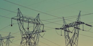 Часть жителей четырех областей без света из-за вражеских атак, в части регионов — графики