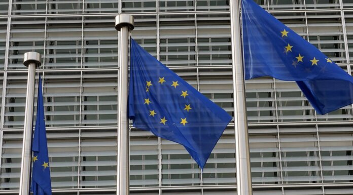 ЕС отложил запланированное на 15 апреля предложение о запрете импорта российской нефти — Reuters