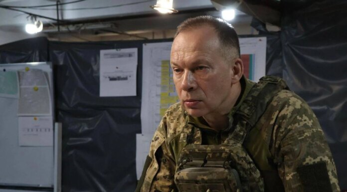 Сырский во время поездки на фронт заявил, что россияне определили Запорожское направление основным для наступления