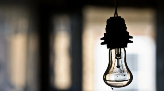 Оккупированный Севастополь погрузился во тьму из-за "аварии в энергосистеме"