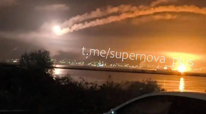 СБУ совместно с Силами обороны поразила военные корабли, ПВО и нефтяную инфраструктуру в порту Новороссийск в РФ — источники