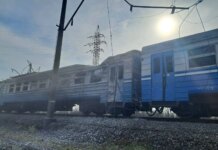 рф атаковала дроном пригородный поезд на Днепропетровщине, есть жертва