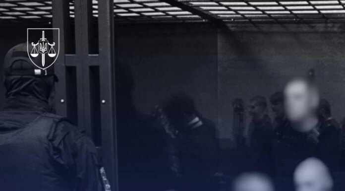 Двум судьям РФ объявлено подозрение в военном преступлении за незаконные приговоры бойцам "Азова"