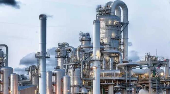 Катар остановил производство сжиженного газа, восстановление займет недели — Reuters