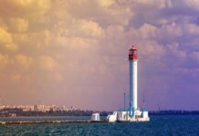 Враг повторно атаковал Одесскую область, повреждена транспортная инфраструктура и дома — ОВА