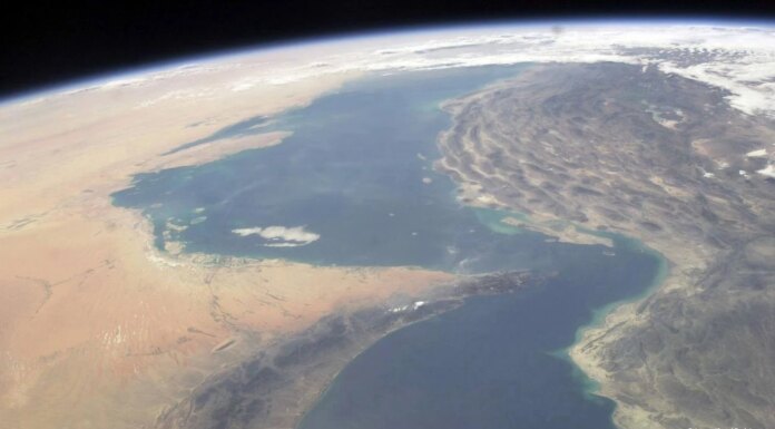 Сегодня ни один нефтяной танкер не прошел через Ормузский пролив — СМИ