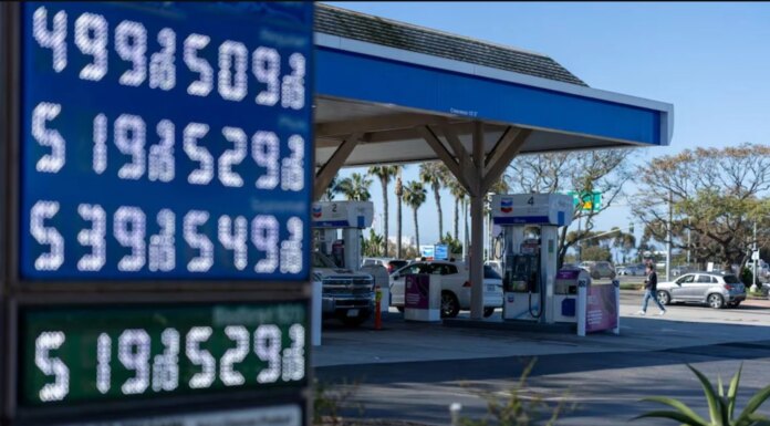 Война с Ираном спровоцировала стремительный рост цен на топливо в США