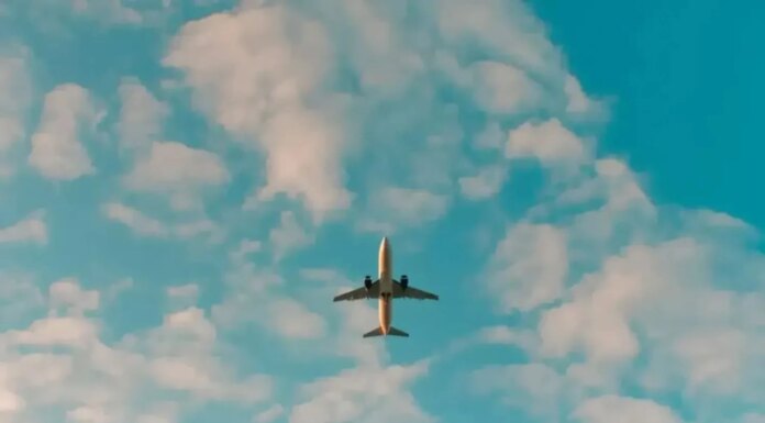 Авиарейсы из Дубая снова приостанавливали на фоне атаки Ирана