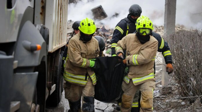 Удар рф по харьковской многоэтажке унес жизни уже 10 человек