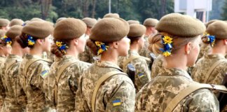 Женщины в армии: о службе, усталости, материнстве и цене возвращения