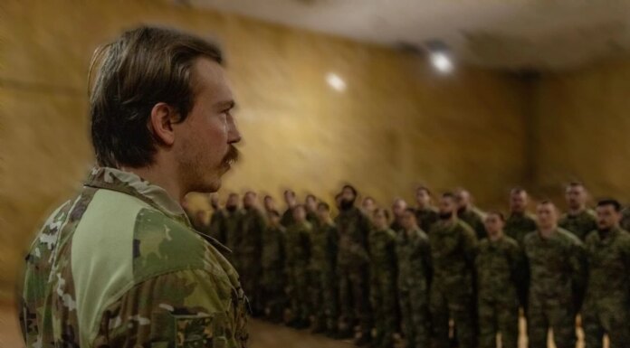 Годовщина корпуса "Азов" — бойцы получили награды и отличия