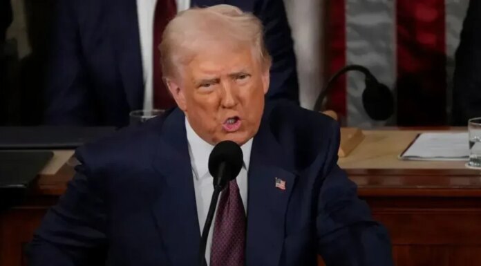 Трамп теряет интерес к переговорам о завершении войны в Украине — FT