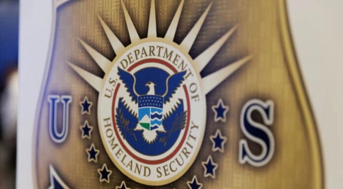 Сенат США не смог согласовать финансирование проверок безопасности в аэропортах