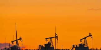 США временно ослабили санкции против нефти рф — Трамп назвал условие их возвращения