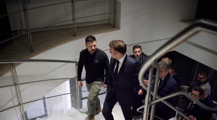 Зеленский прибыл на встречу с Макроном, планирует призвать помочь получить ракеты к Patriot — СМИ