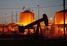 Цены на российскую нефть в Индии достигли рекордного уровня — Bloomberg