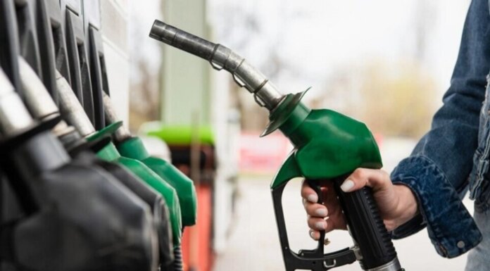 Украинцы с 20 марта смогут получить кешбэк на топливо