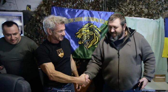 Актер Шон Пенн посетил боевое подразделение, выполняющее задачи на Донецком направлении