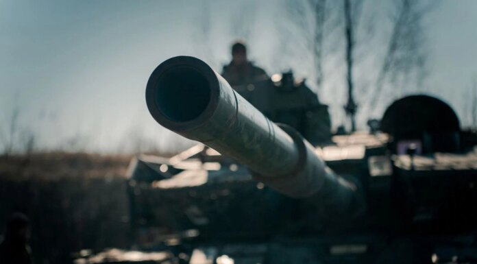 На фронте зафиксировано 215 боев, враг запустил более 2,8 тыс. дронов — Генштаб