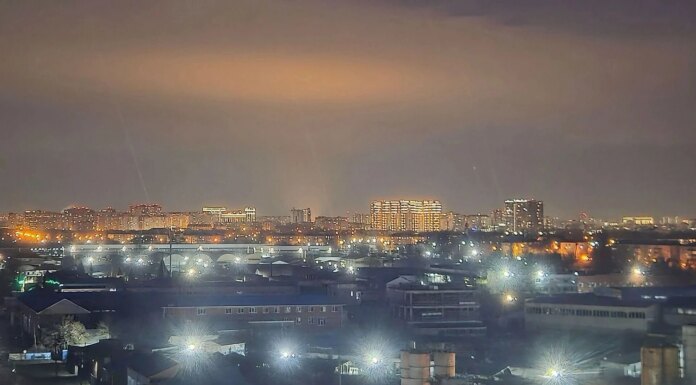 российский краснодар снова под массированной атакой дронов жители сообщают о взрывах