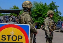 Оккупанты на Луганщине массово вручают мужчинам предписания на блокпостах — партизаны