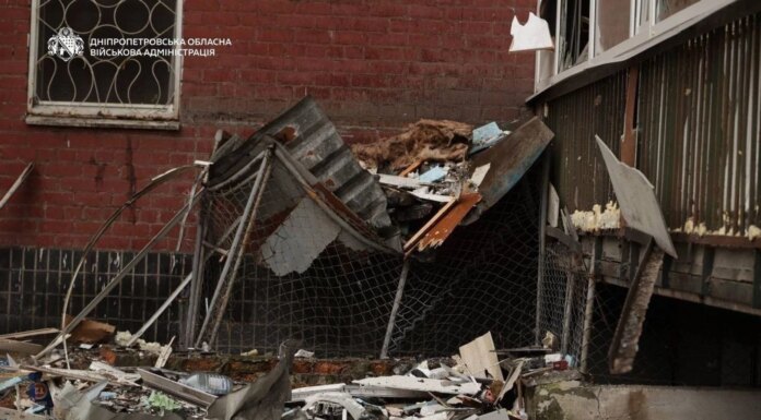 Число раненых из-за удара рф по многоэтажке в Днепре возросло до 7