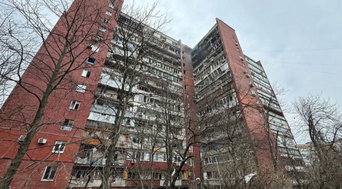 Число раненых в результате удара РФ по дому в Днепре возросло до 9 человек, среди них маленький ребенок