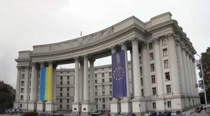 МИД призвал ЮНЕСКО и международных лидеров отреагировать на удар по Львову