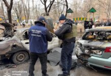 Прямо посреди дня во дворе многоэтажки — новые кадры с места удара рф в Харькове, где возросло число пострадавших