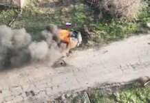 ВМС Украины уничтожили российский УАЗ вместе с экипажем на фронте — видео