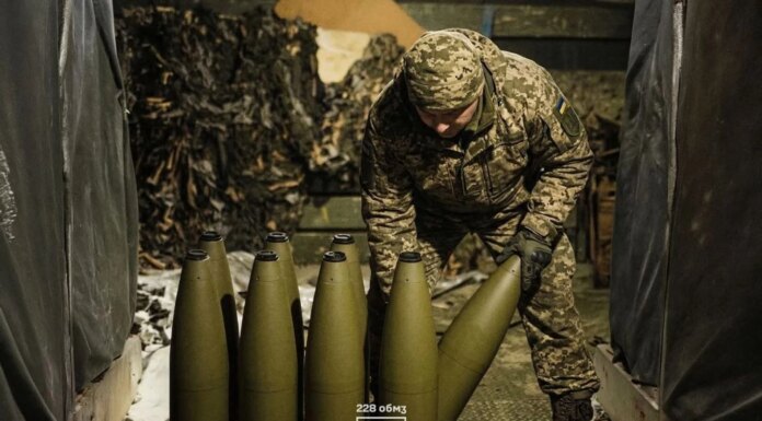 На фронте зафиксировано почти 90 боевых столкновений, враг активно действует на трех направлениях – Генштаб