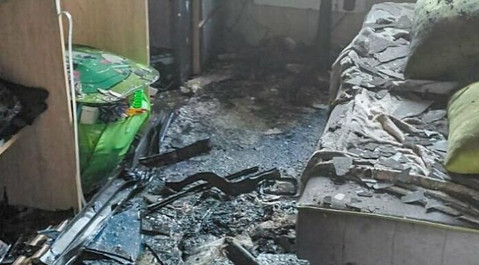 Сильна пожежа на Одещині: з будинку терміново евакуювали людей