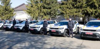 Поліція Одещини отримала нові Renault Duster для офіцерів громад