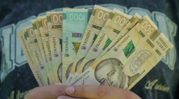 Этих украинцев лишат жилья первыми: раскрыта афера с коммуналкой