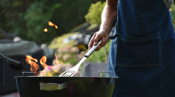 Обычный шашлык может обойтись в тысячи гривен: за что грозят штрафы и даже тюрьма