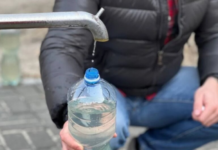 Выжить без канализации в многоэтажке: как правильно сделать запас питьевой воды в квартире