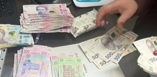 В Одесі детективи БЕБ викрили підприємця, який приховав 71 млн грн, — ФОТО