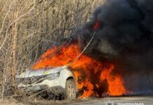 Російський дрон атакував поліцейське авто на Сумщині, без постраждалих