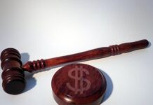 Суд переніс попереднє засідання у справі про банкрутство КЗРК на 19 травня та продовжив термін розпорядження майном і повноваження розпорядника